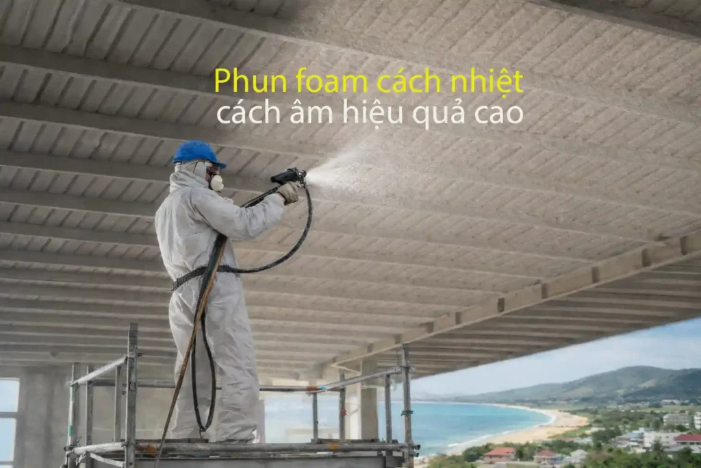 Phun foam tại Phú Yên thi công cách nhiệt mái tôn nhà xưởng, chống nóng và cách âm hiệu quả.